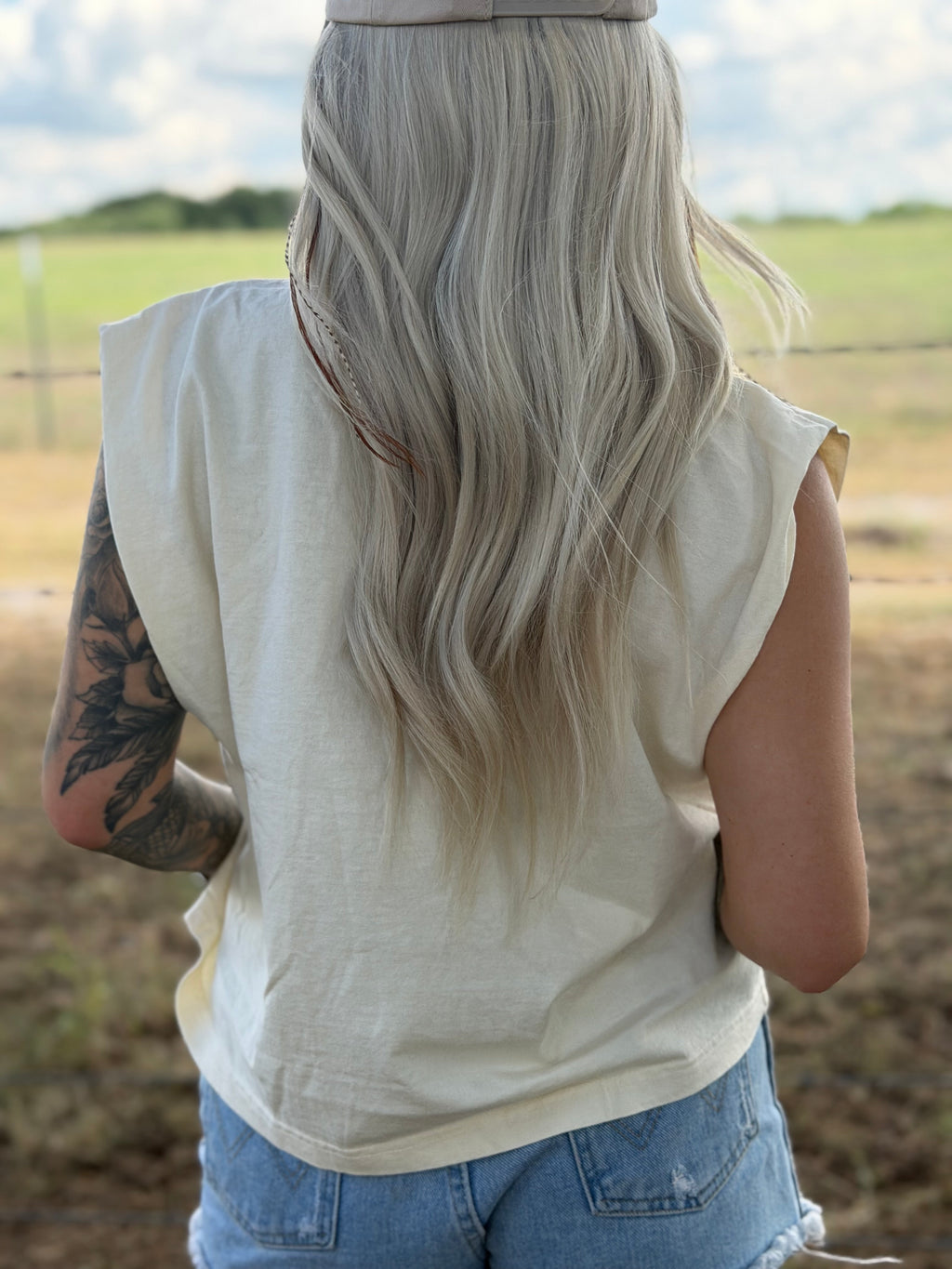The Outlaw Muse tee